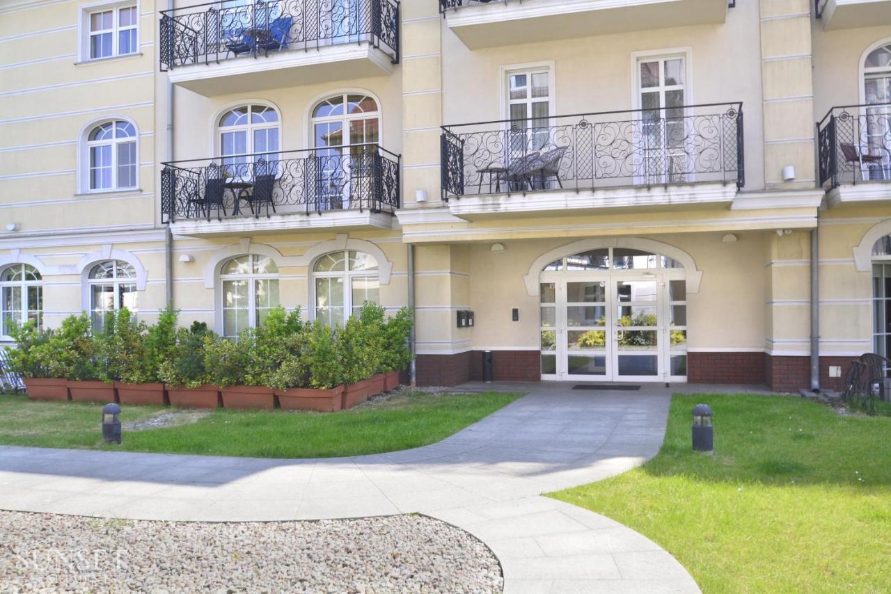 Promenada - Plaza 100M Swinoujscie Exterior foto